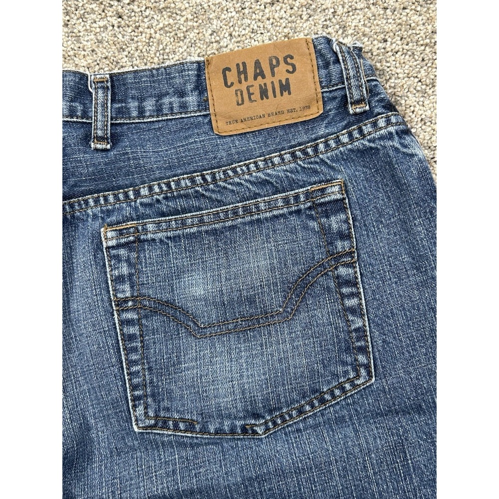 Chaps Jeans Mens 38x32 Relaxed Fit Medium Wash Denim Straight Leg #0364